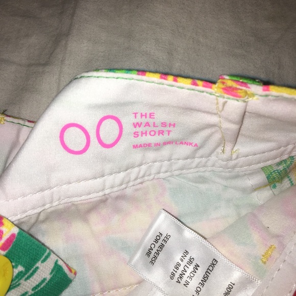 Lily Pulitzer Walsh Short- Size 00!!! - Picture 3 of 3